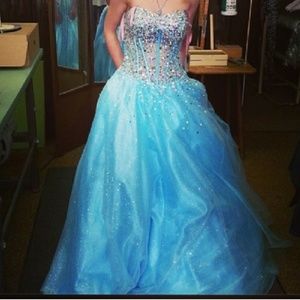 Prom dress